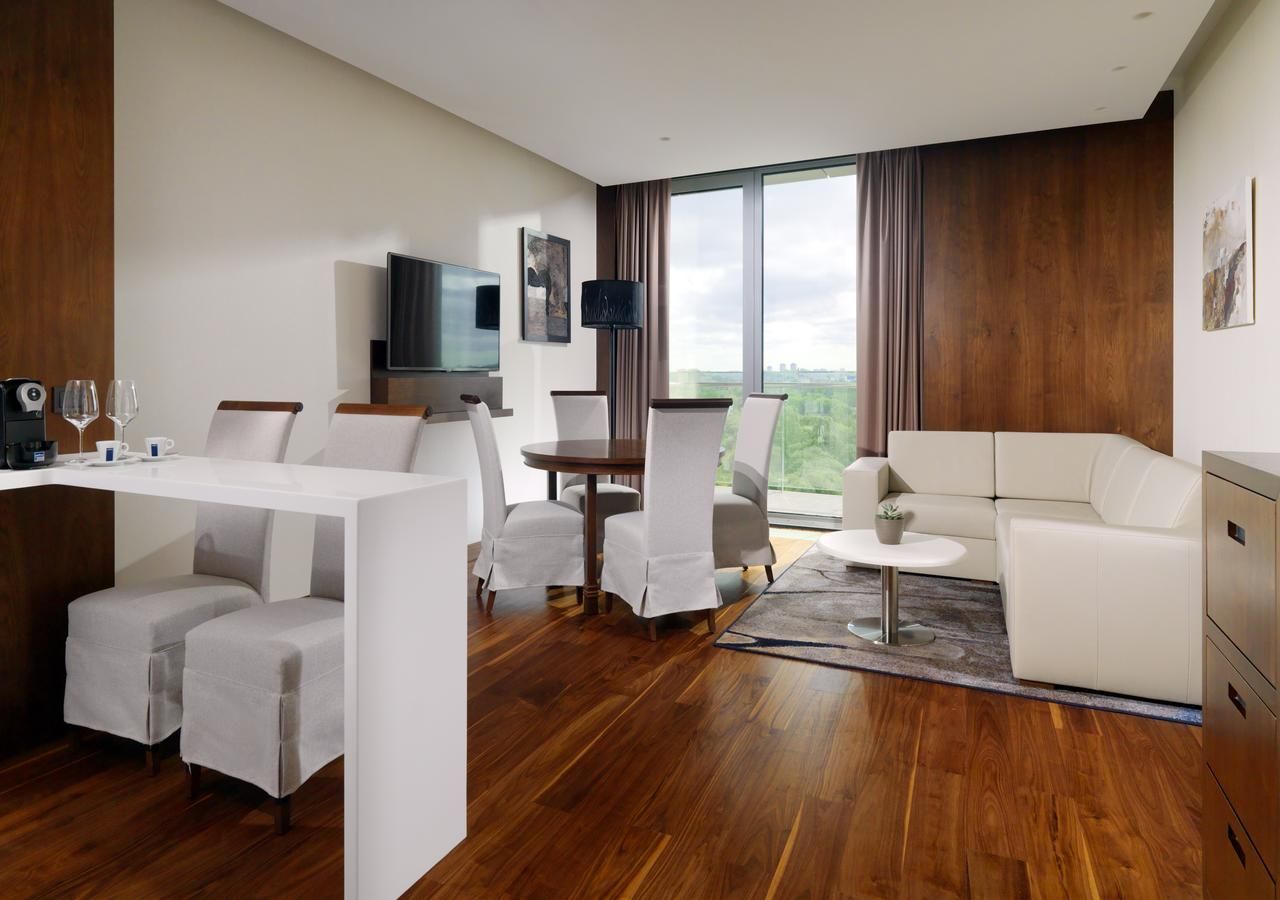 Отель Minsk Marriott Hotel Минск
